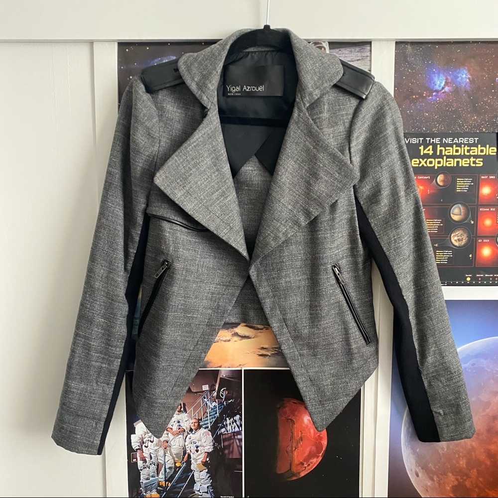 Yigal Azrouel Grey high low Cropped Blazer